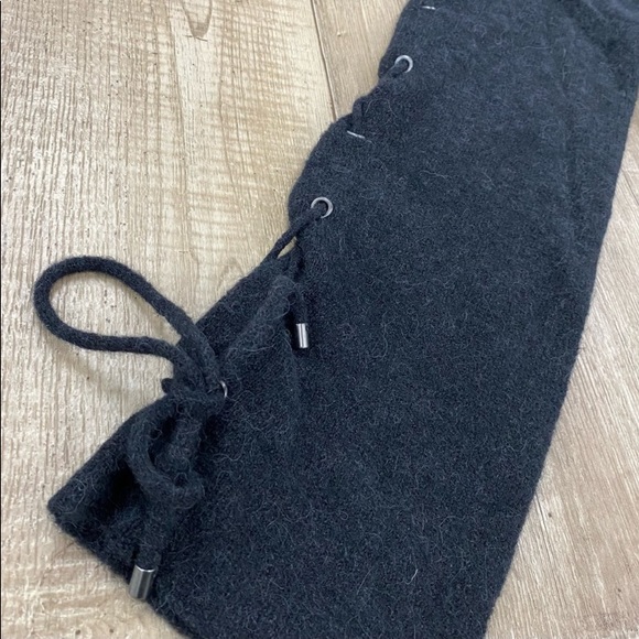 NEW! $228 n:PHILANTHROPY Amy Lace-Up Sleeve Sweater Black Cat Size Small - Picture 4 of 9
